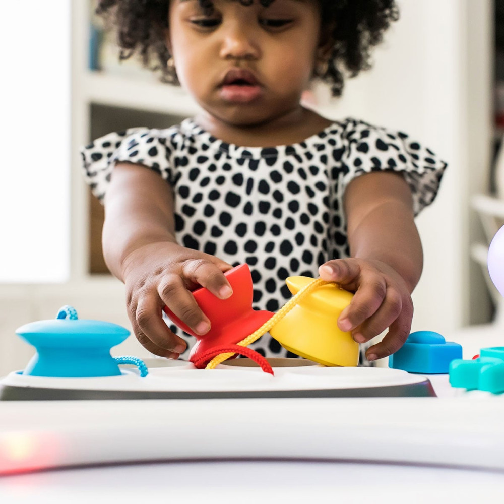 Baby Einstein Curiosity Table - ігровий центр із шестерінками, мелодіями та дошкою для малювання