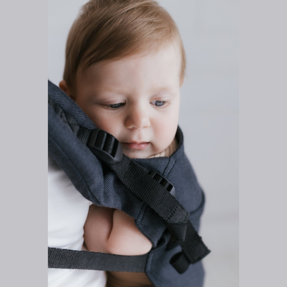 Zaffiro BabyGrow Roma - эргономичный рюкзак-переноска с регулируемой панелью • Anthracite