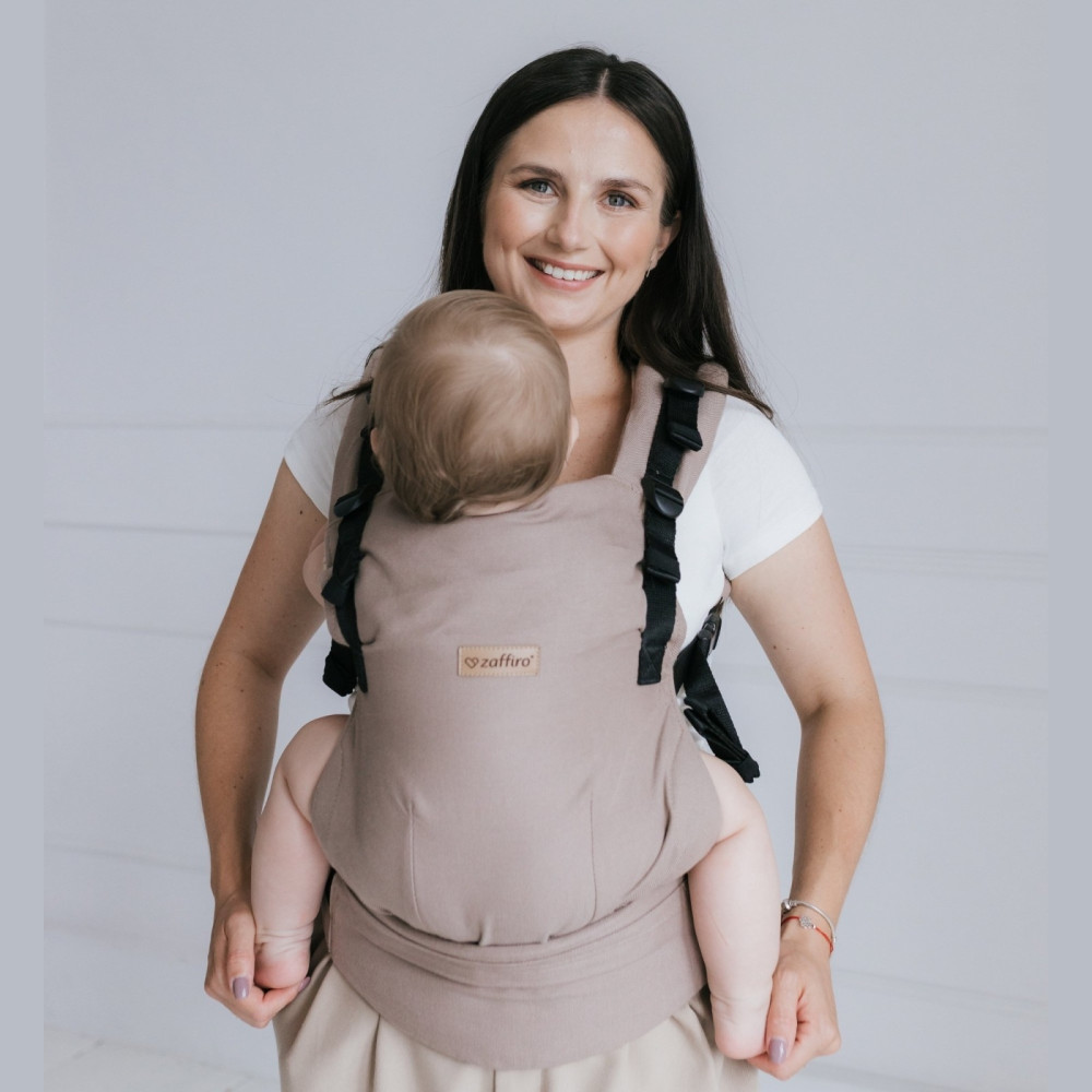 Zaffiro BabyGrow Roma - эргономичный рюкзак-переноска с регулируемой панелью • Latte Zaffiro BabyGrow Roma - эргономичный рюкзак-переноска с регулируемой панелью • Latte