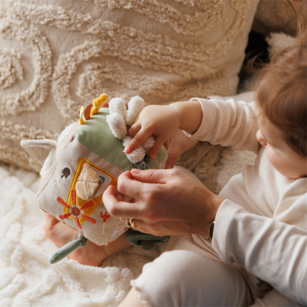BabyOno Корівка Бінго Activity Cube - сенсорний кубик (1689) BabyOno Корівка Бінго Activity Cube - сенсорний кубик (1689)
