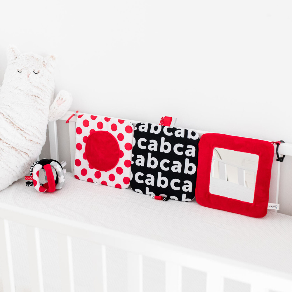 Canpol babies Contrast Mirror - м'яке контрастне дзеркальце Sensory Toys (68/079)