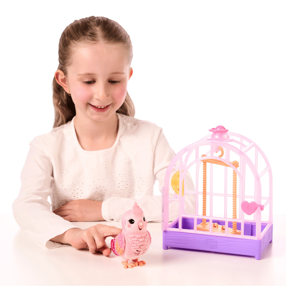 Little Live Pets Папужка какаду Розі в клітці - інтерактивна іграшка (26692) Little Live Pets Папужка какаду Розі в клітці - інтерактивна іграшка (26692)