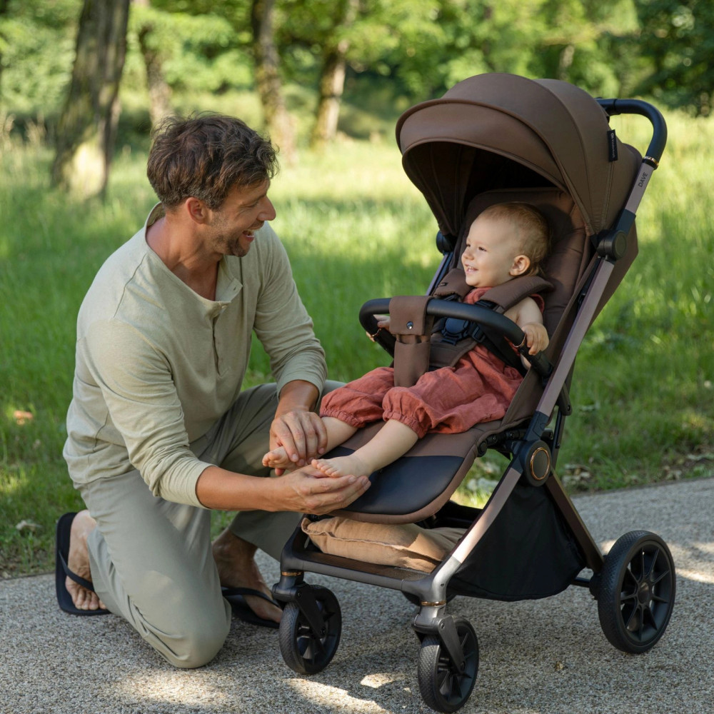 Kinderkraft Dave - прогулянкова коляска • Brown (KSDAVE00BRW0000) Kinderkraft Dave - прогулянкова коляска • Brown (KSDAVE00BRW0000)