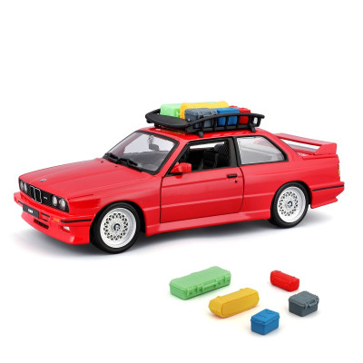 Bburago BMW M3 Eurotrek 1988 - автомодель 1:24 с багажными корзинами (18-23014)