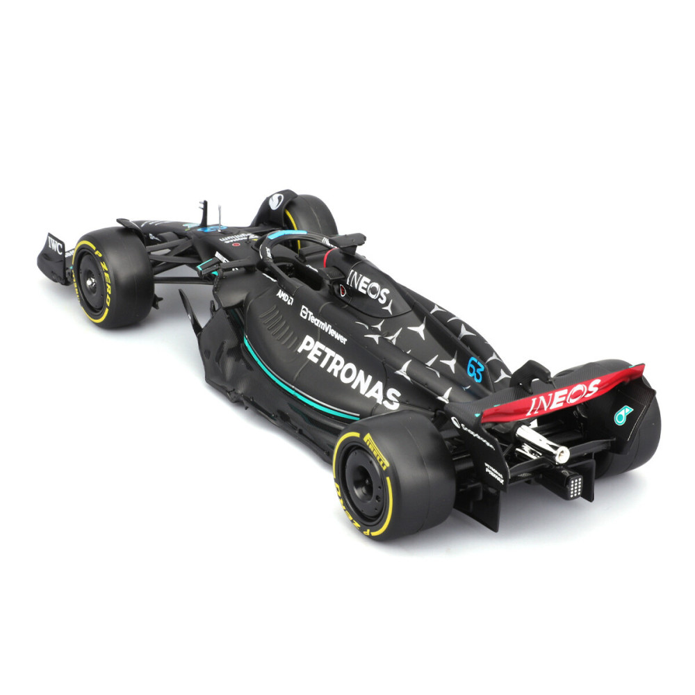 Bburago Mercedes-AMG F1 W14 E Performance 1:24 - автомодель з фігуркою • Чорний (18-28037) Bburago Mercedes-AMG F1 W14 E Performance 1:24 - автомодель з фігуркою • Чорний (18-28037)