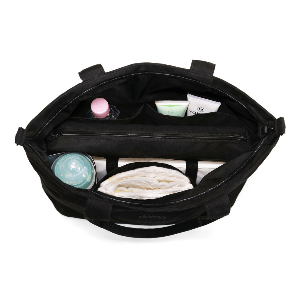 Doona Essentials Tote Bag - сумка для мамы с креплением к автокреслу-коляске Doona Doona Essentials Tote Bag - сумка для мамы с креплением к автокреслу-коляске Doona