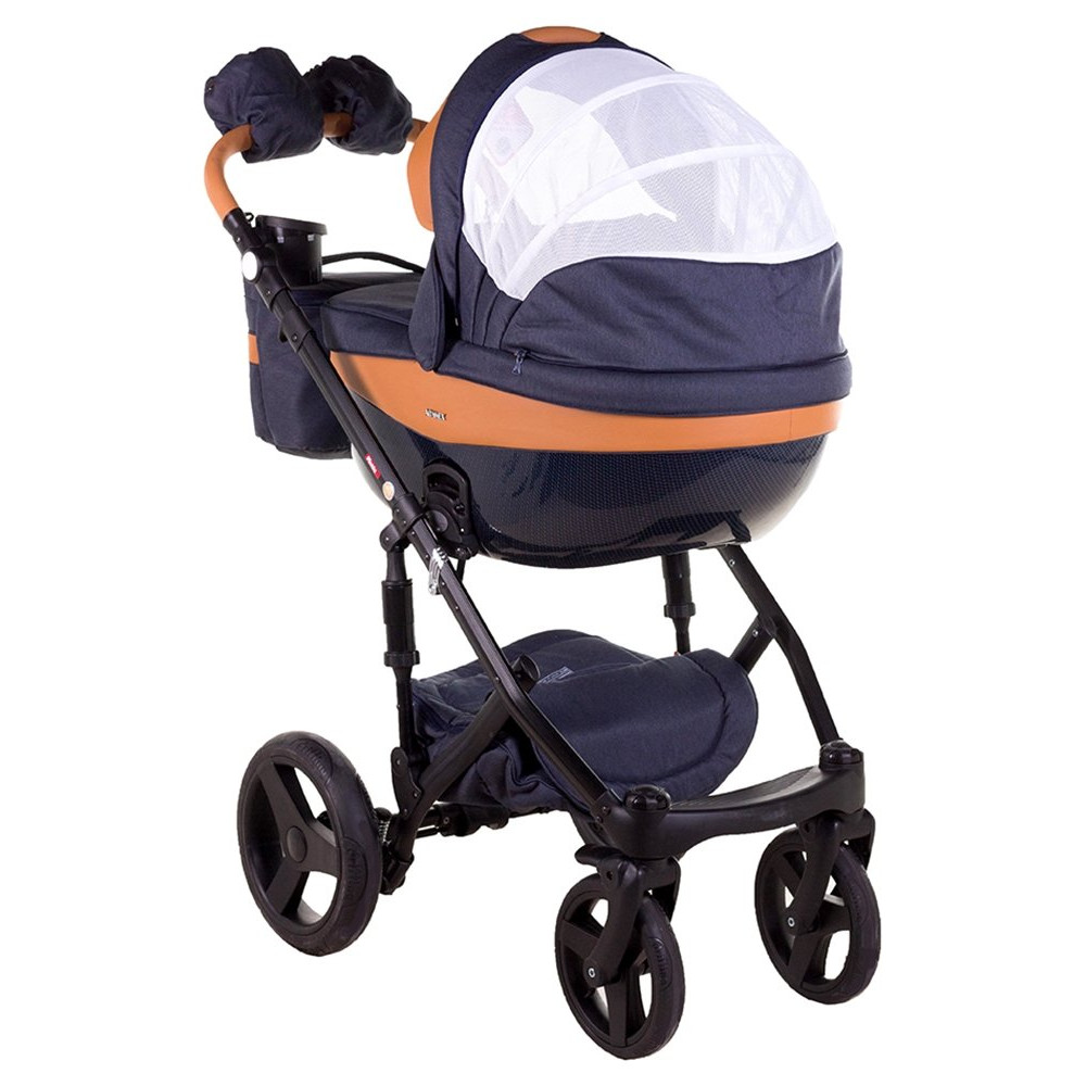 Коляска 2 в 1 Adamex Monte Carbon Deluxe D4 (Адамекс Монте Д4) Коляска 2 в 1 Adamex Monte Carbon Deluxe D4 (Адамекс Монте Д4)