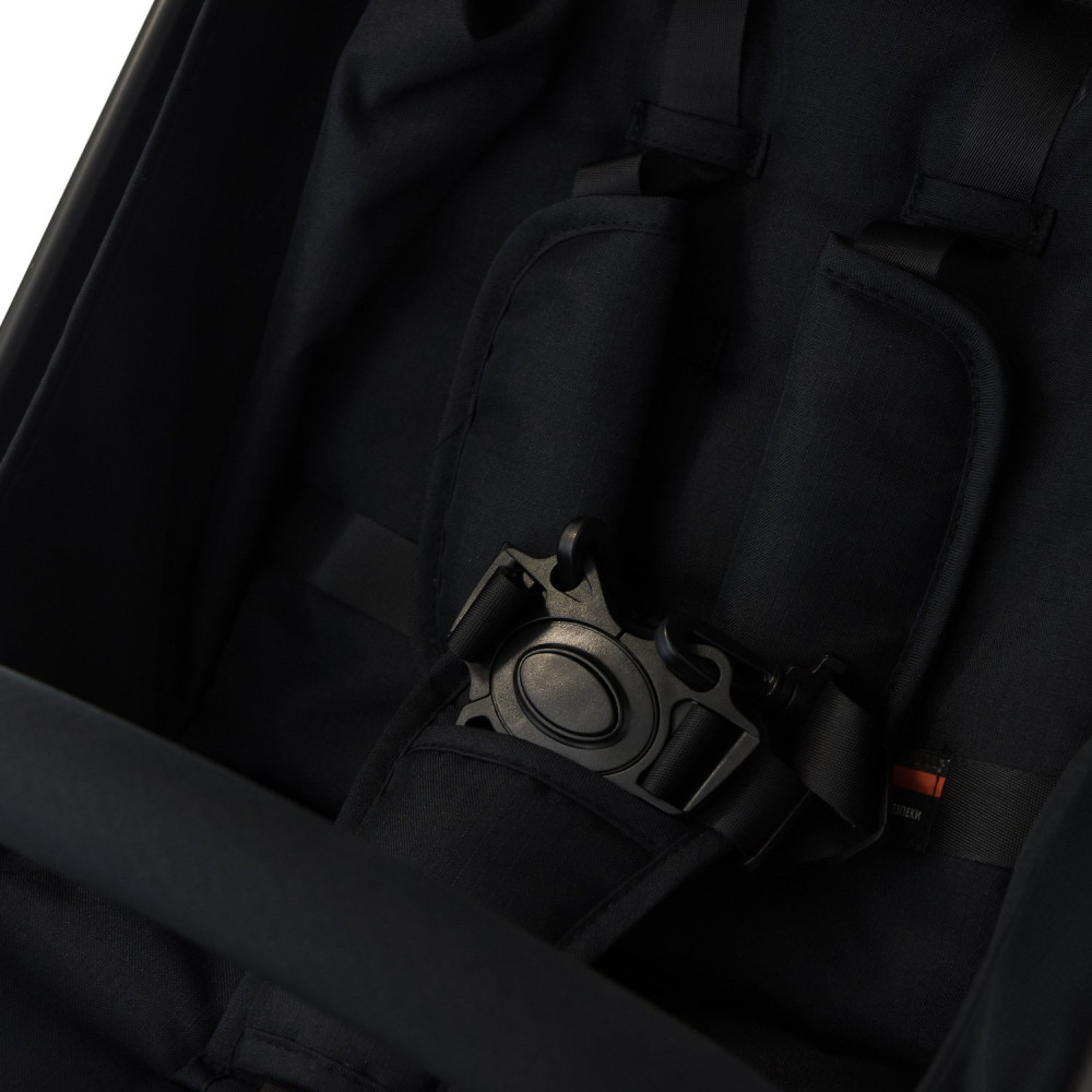 Прогулочная коляска Babyhit Colibri Mystery Black
