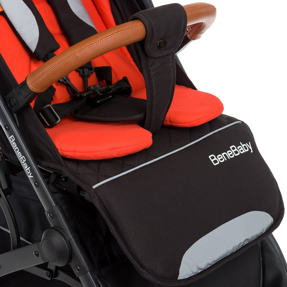 Прогулянкова коляска Bene Baby D200 червона на чорній рамі + М'який вкладиш в Подарунок