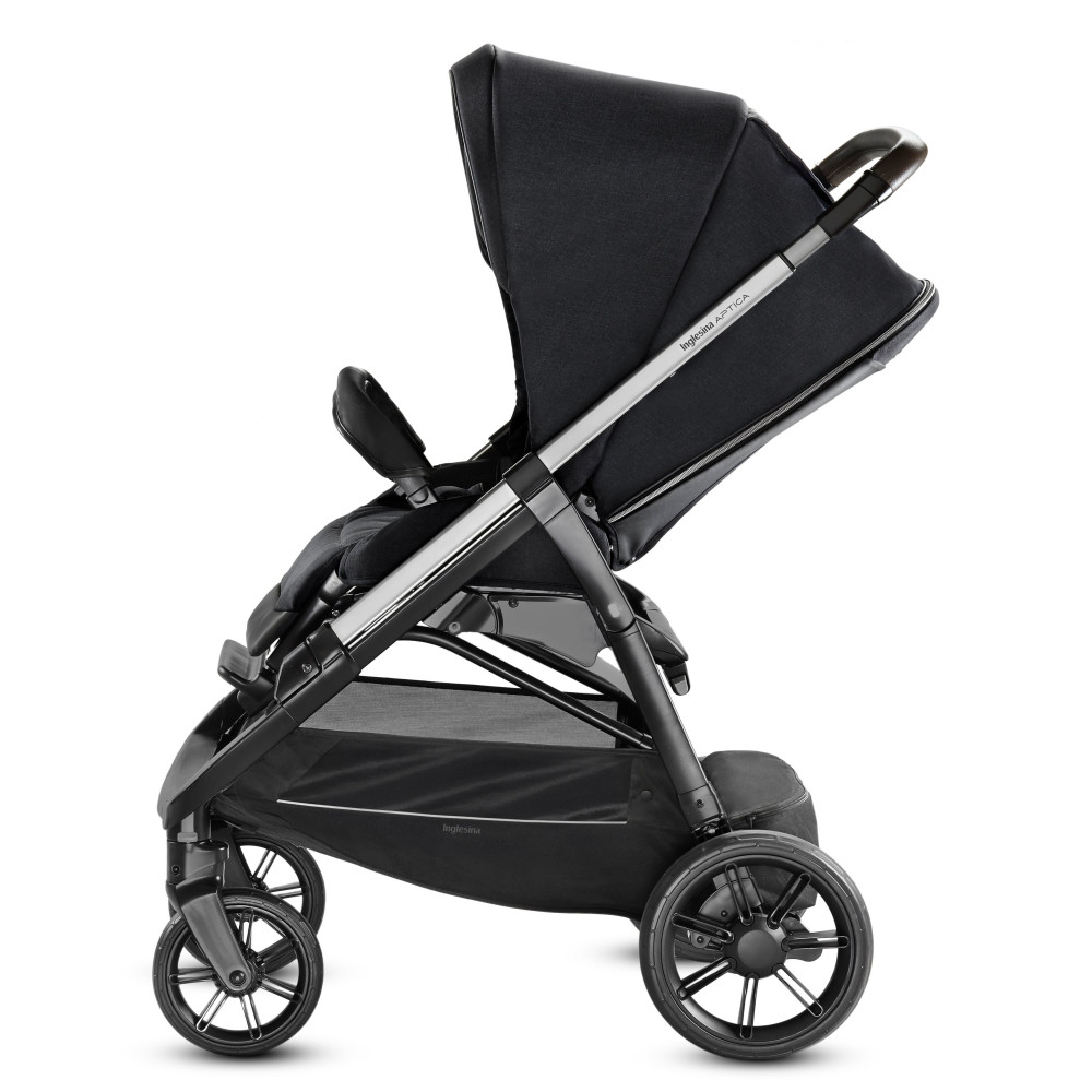 Прогулянкова коляска Inglesina Aptica Mystic Black