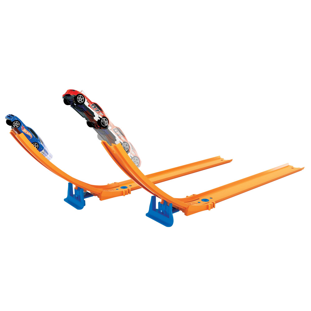 Игровой набор Hot Wheels Гараж с дорожками для хранения машинок (HWCC9)