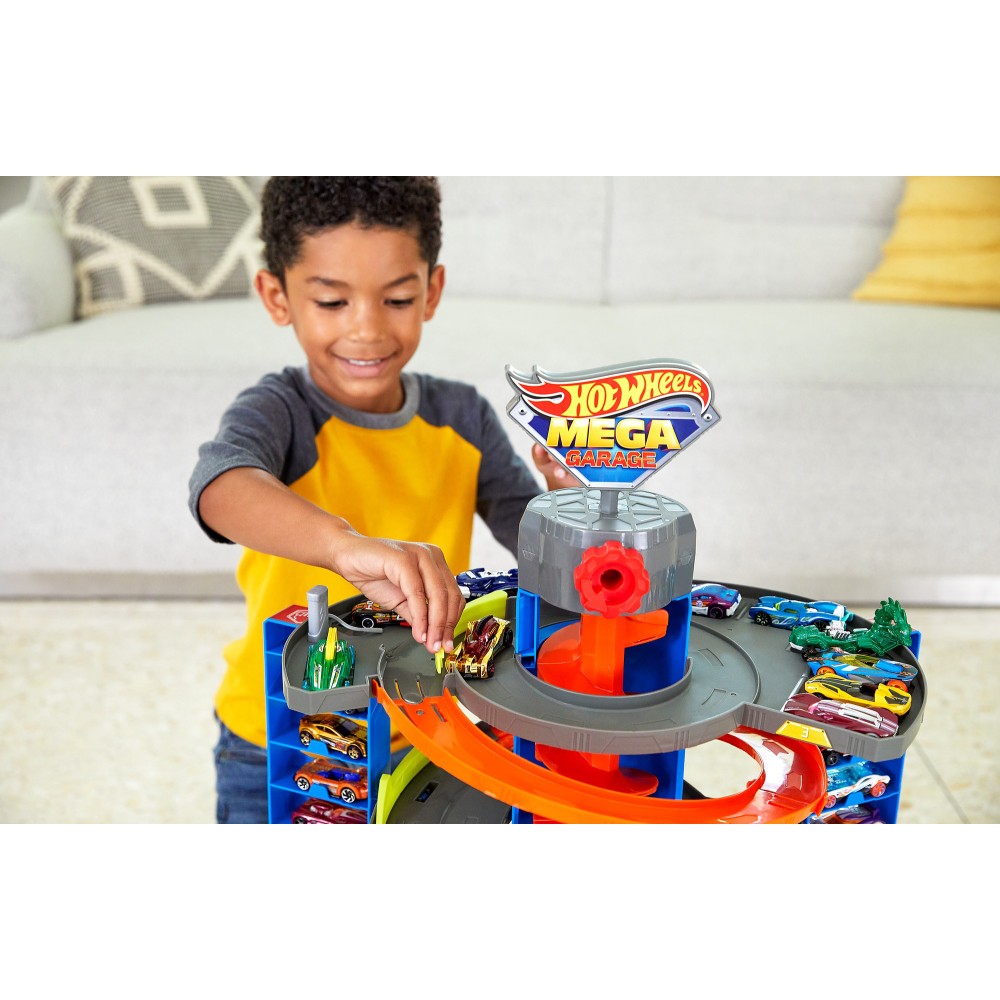 Игровой набор Hot Wheels City Мегагараж для машинок (GTT95)