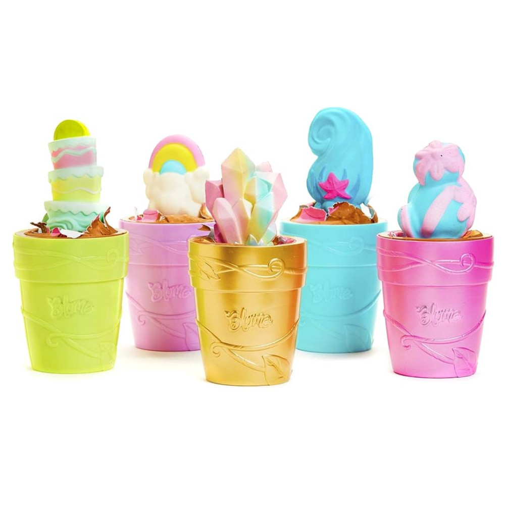 Игровой набор с куклой Blume «Сюрприз в горшочке» Игровой набор с куклой Blume «Сюрприз в горшочке»