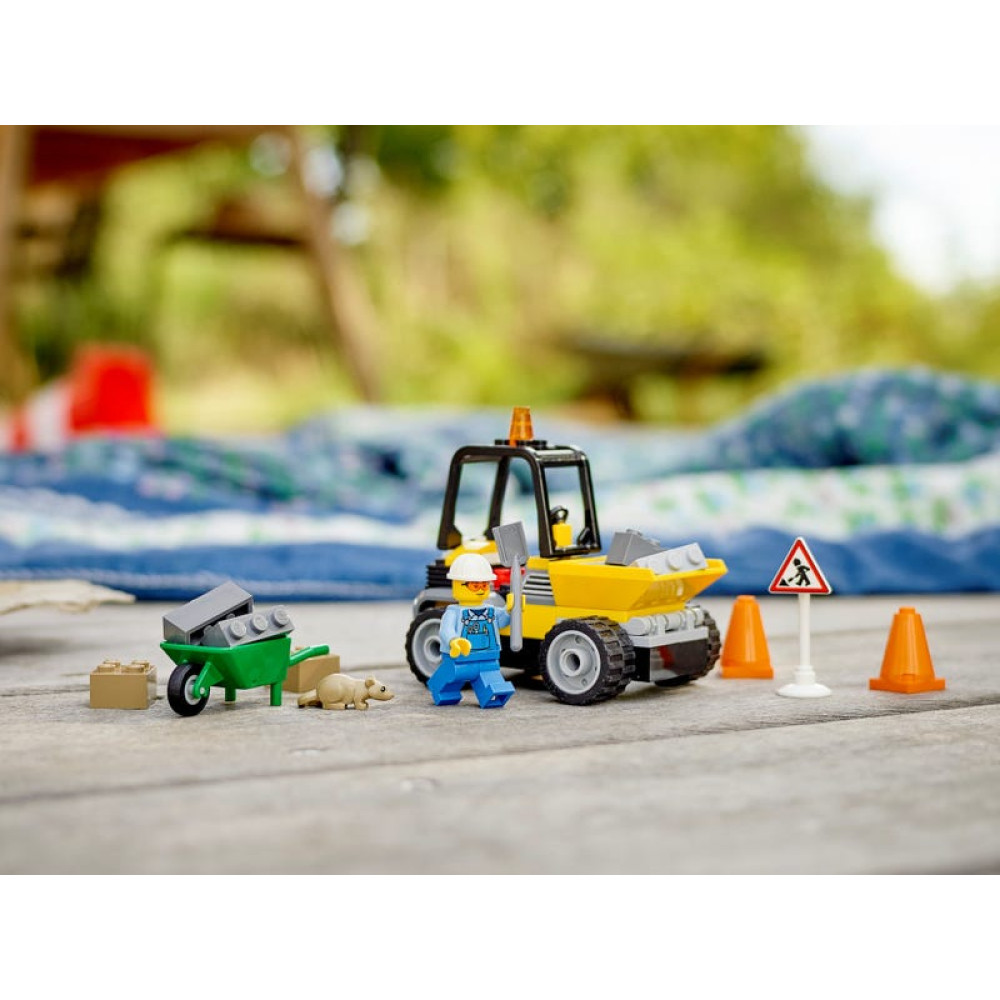 Конструктор Lego City Пикап для дорожных работ (60284)