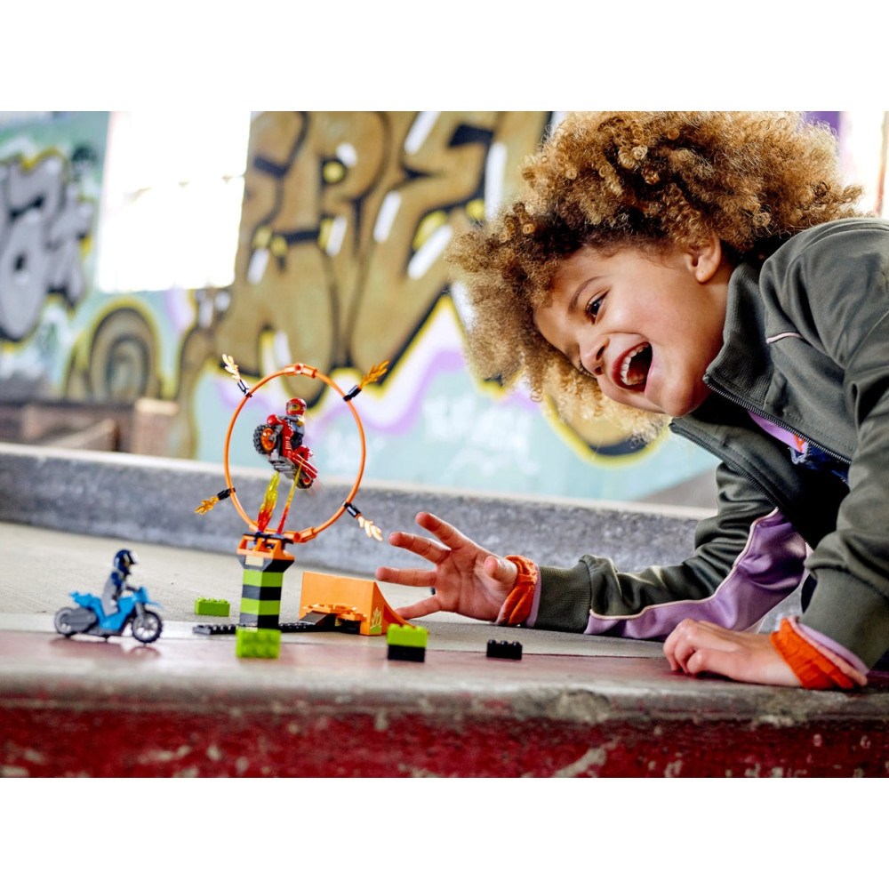 Конструктор Lego City Соревнования каскадеров (60299)