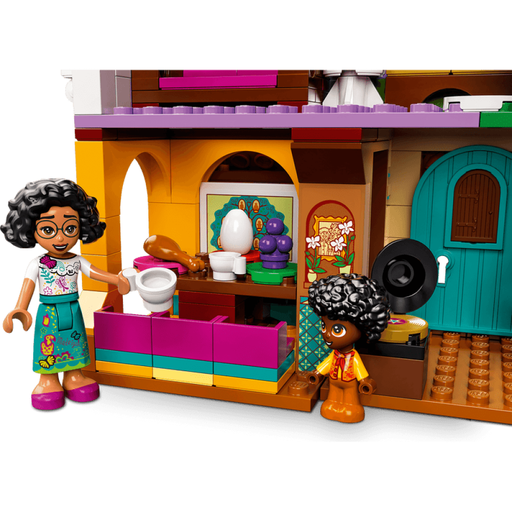 Конструктор Lego Disney Будинок Мадрігал (43202)
