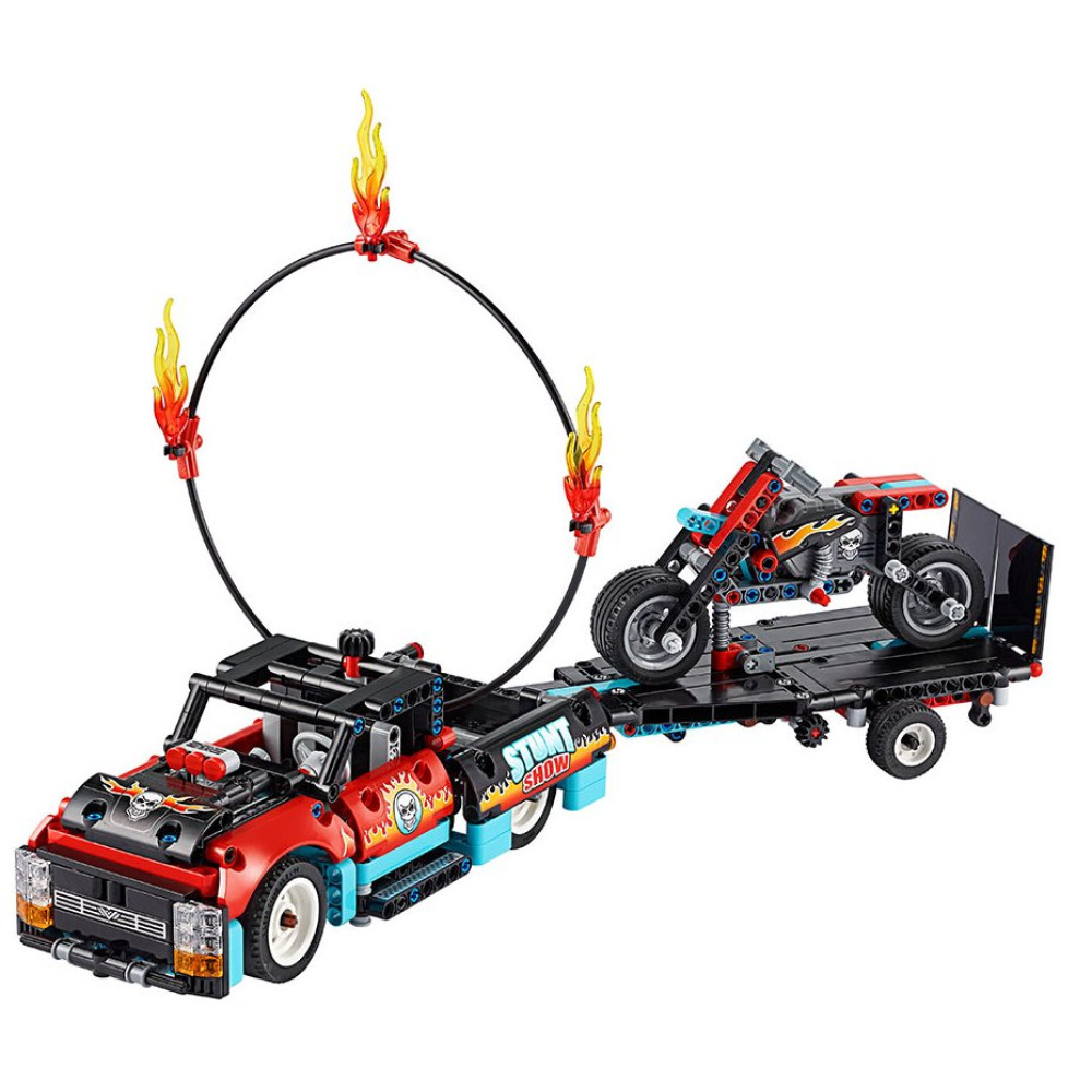 Конструктор Lego Technic Шоу трюков на грузовиках и мотоциклах 2 в 1 (42106) Конструктор Lego Technic Шоу трюков на грузовиках и мотоциклах 2 в 1 (42106)