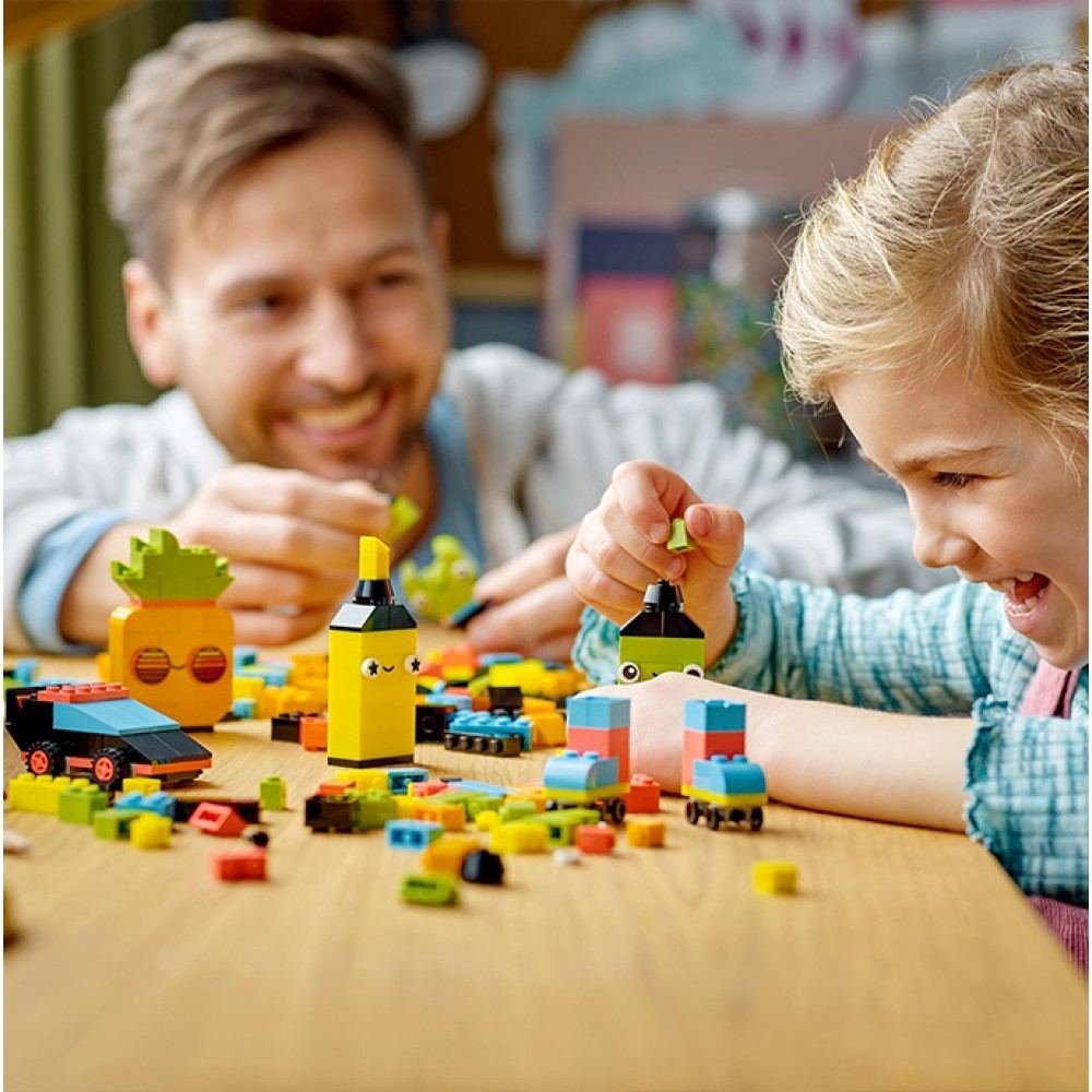 Конструктор Lego Classic Весела творчість: неон (11027)