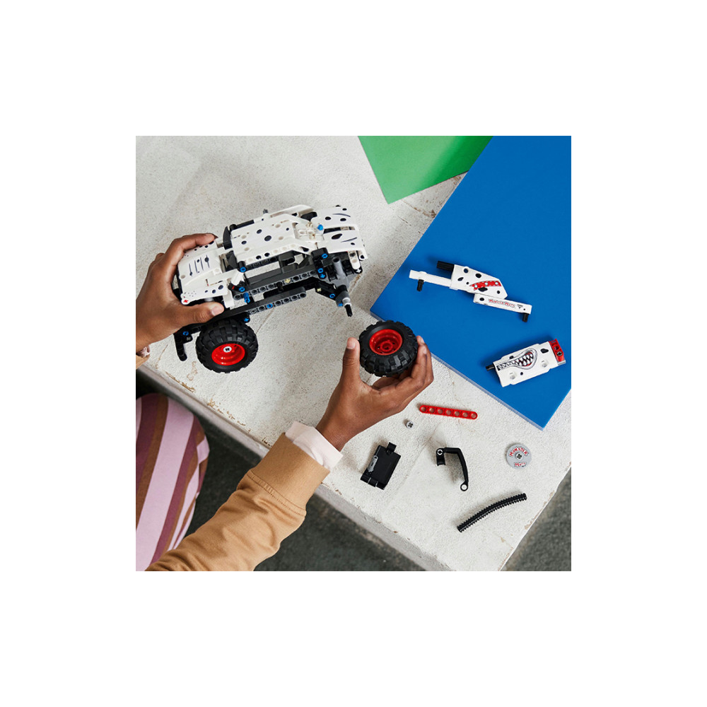 Конструктор Lego Technic Monster Jam Monster Mutt Dalmatian (42150) Конструктор Lego Technic Monster Jam Monster Mutt Dalmatian (42150)