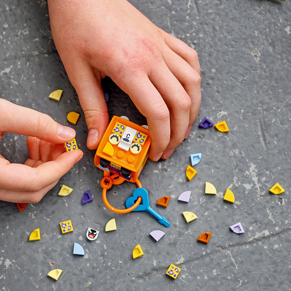 Конструктор Lego Dots брелок для сумочки Леопард V29 (41929)
