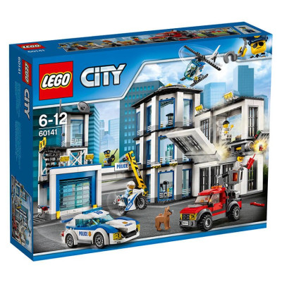 Конструктор Lego City Полицейский участок (60141)