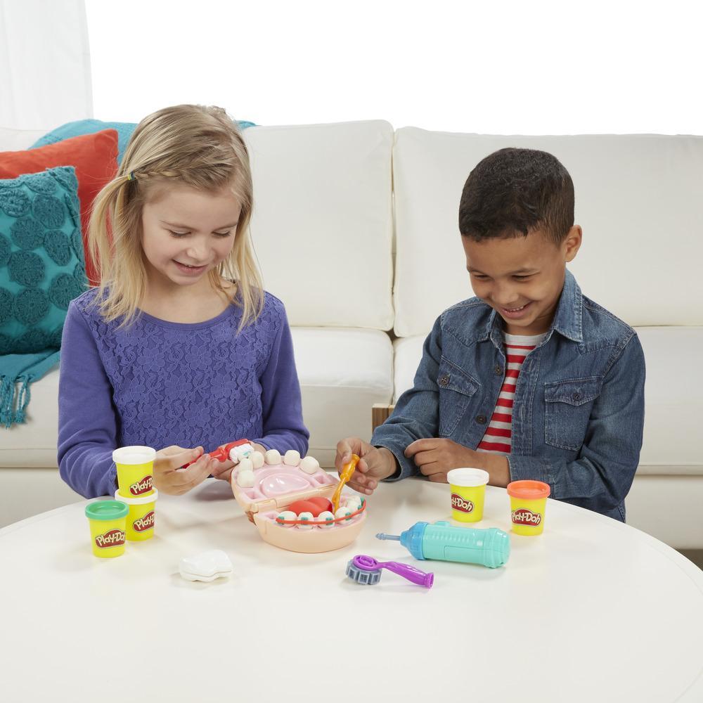 Игровой набор Play-Doh Мистер Зубастик B5520 (Плей До Doctor Drill N Fill Retro Pack)