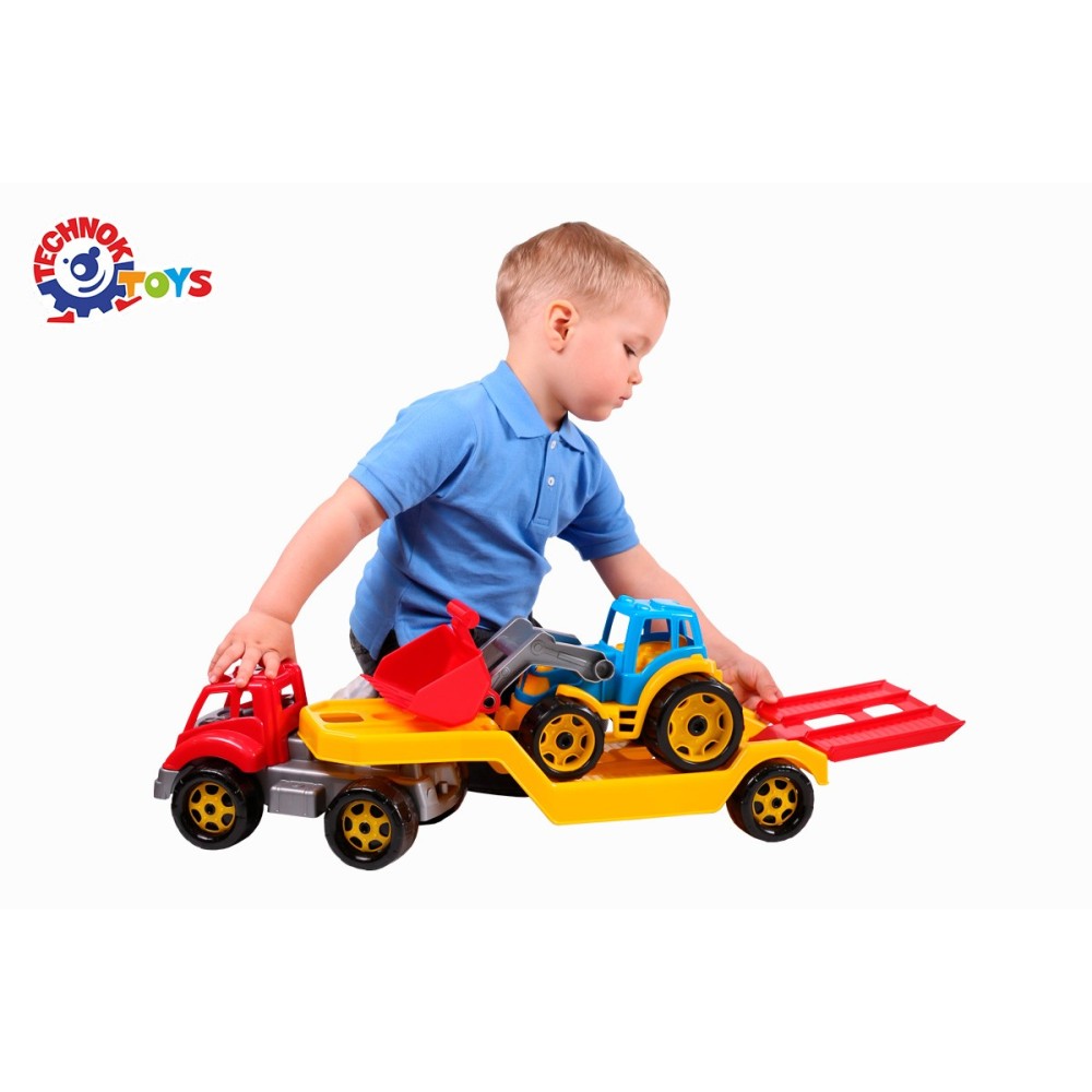 Автовоз Технок з трактором (3916)