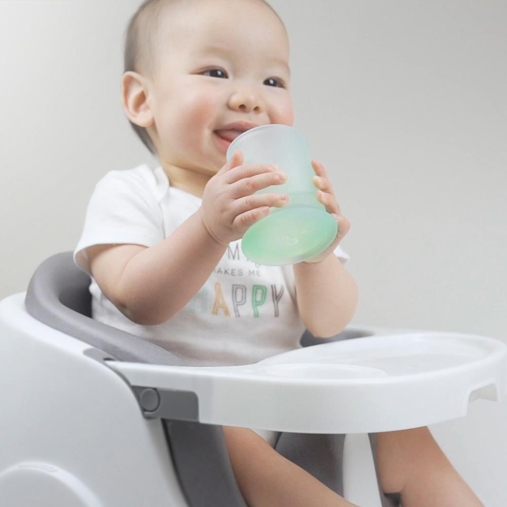 Первый детский силиконовый стаканчик Olababy Coral оранжевый (60421)