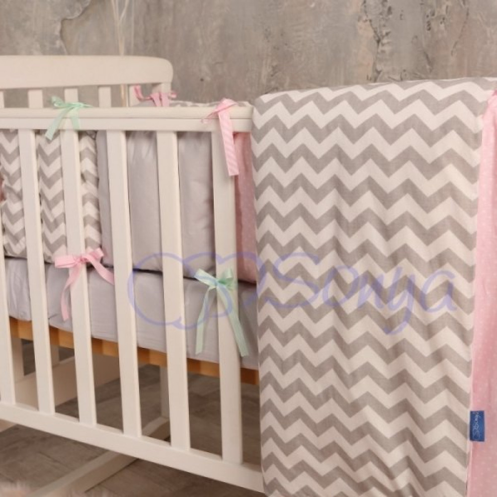 Постільний комплект Маленька Соня Baby Design зиґзаґ сіро-рожевий 7 предметів