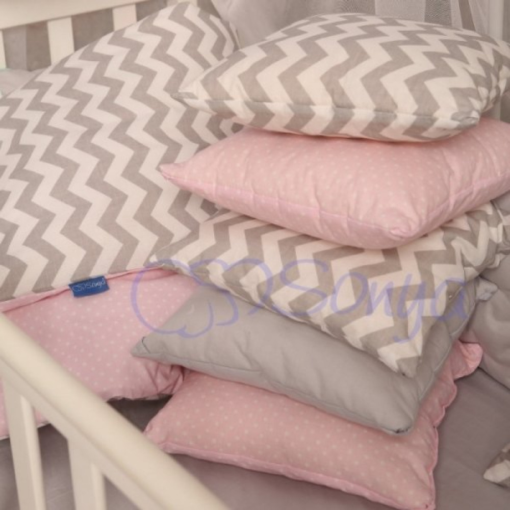 Постільний комплект Маленька Соня Baby Design зиґзаґ сіро-рожевий 7 предметів