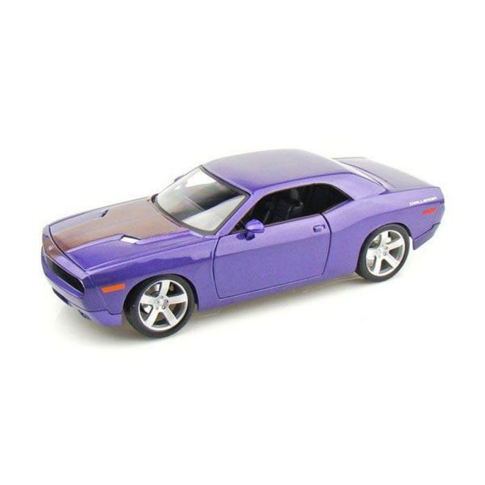 Машинка Maisto Dodge Challenger 2006 Concept 1:18 (фиолетовый 29858)