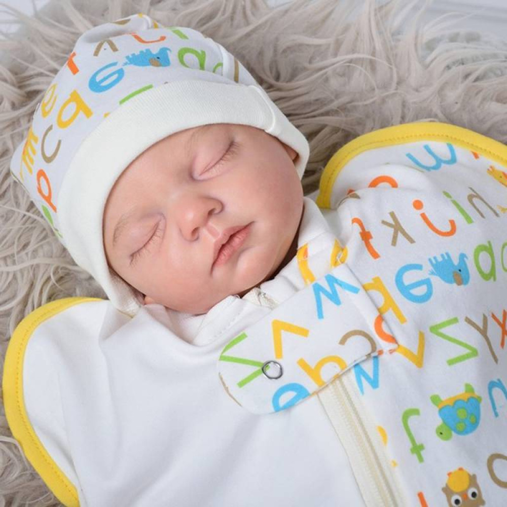 Євро пелюшка кокон на блискавці Half + шапочка MagBaby Азбука (3-6 міс.)