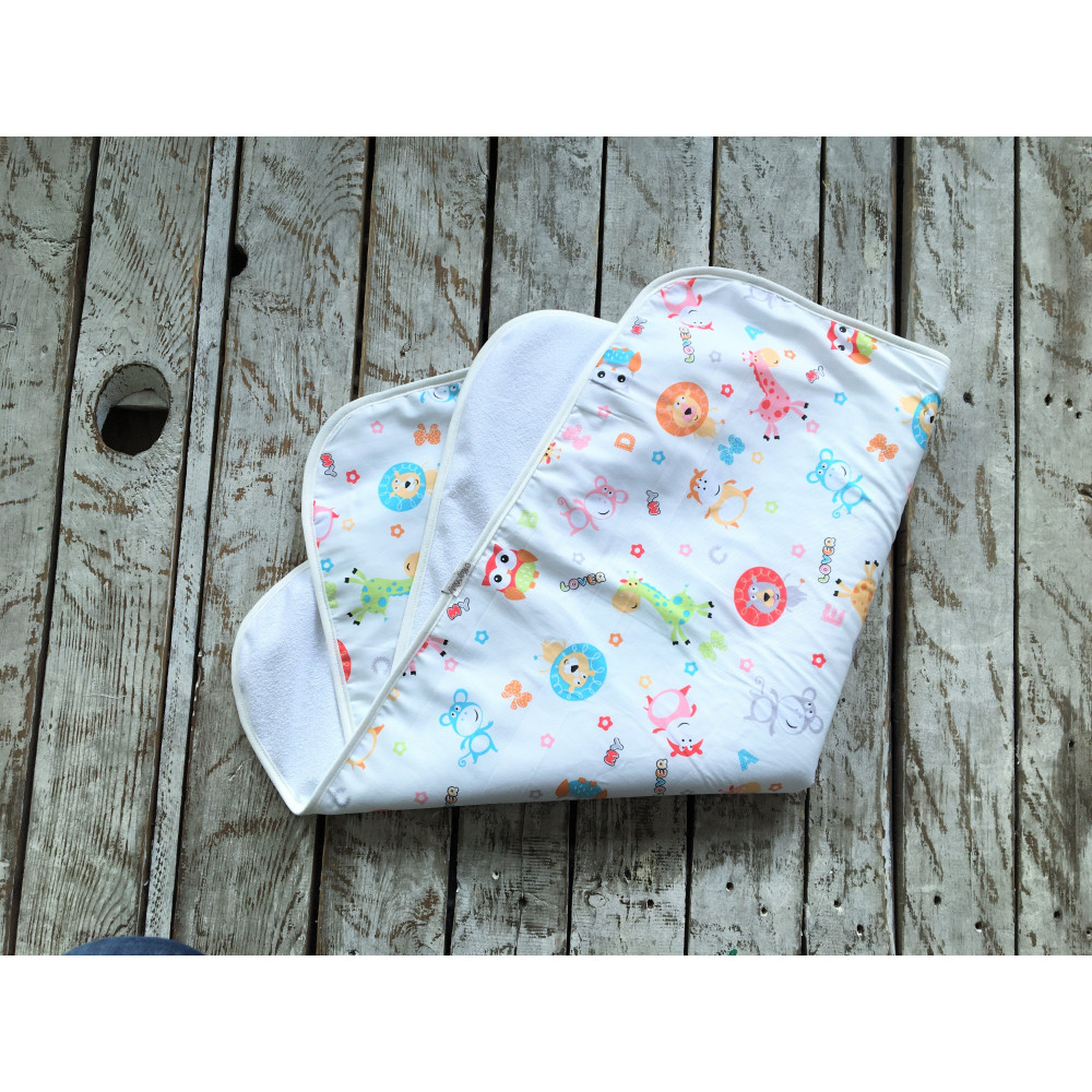 Непромокаемая пеленка MagBaby Лева и Ко 60x80 см