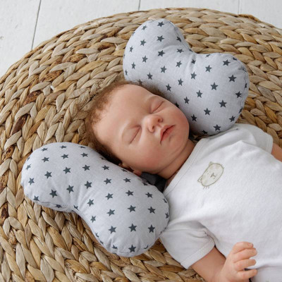 Подушка для новорожденных MagBaby Butterfly серые звезды