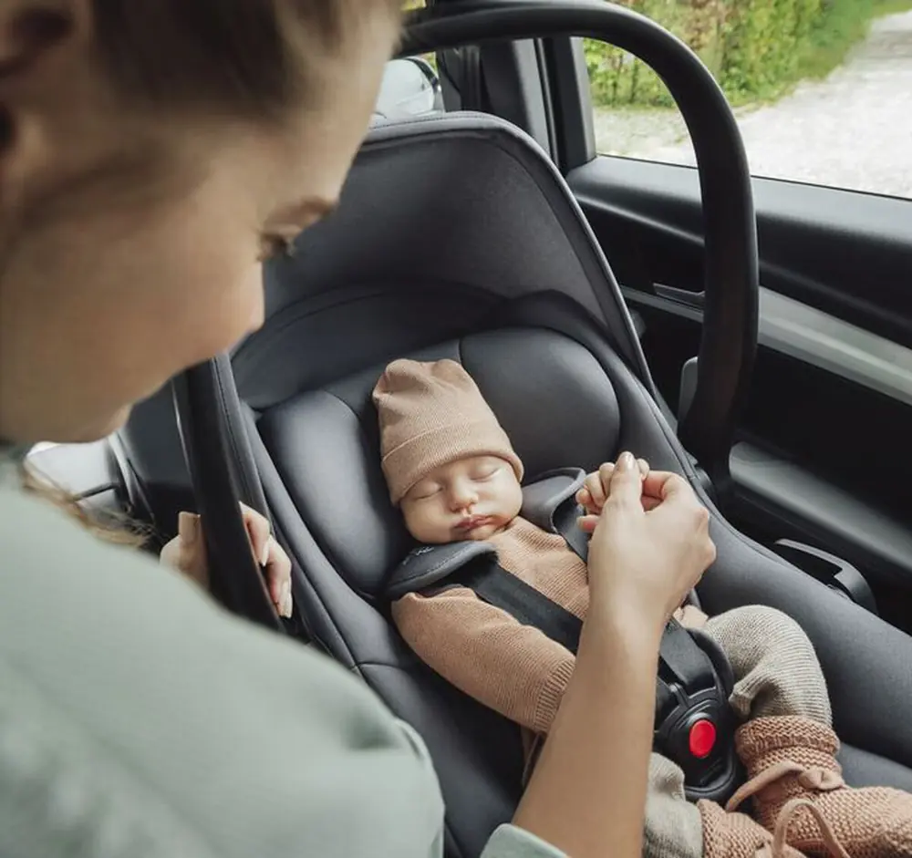 Подголовник автокресла Britax Romer Baby-Safe Core: 10 положений