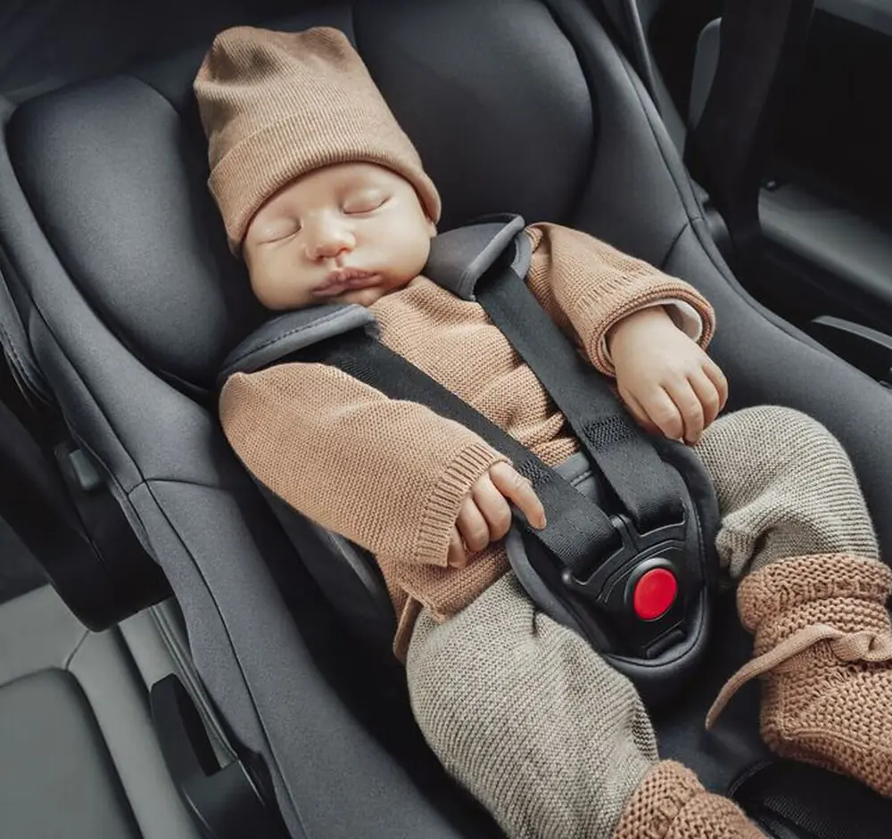 Трехточечный ремень автокресла Britax Romer Baby-Safe Core