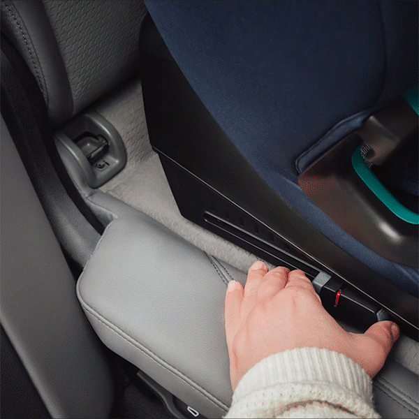 Новые коннекторы ISOFIX в автокресле Britax Romer Evolvafix