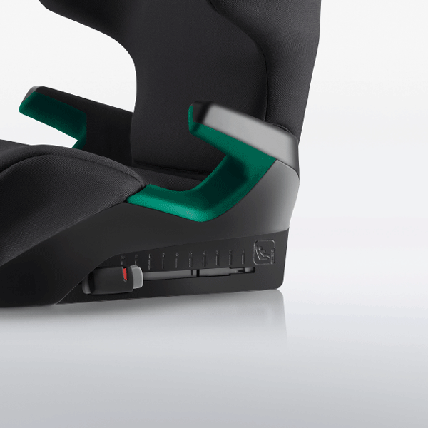 Новые коннекторы ISOFIX в автокресле Britax Romer Hi-Liner