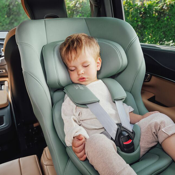 Удобный защитный подголовник Britax Römer MAX-SAFE PRO