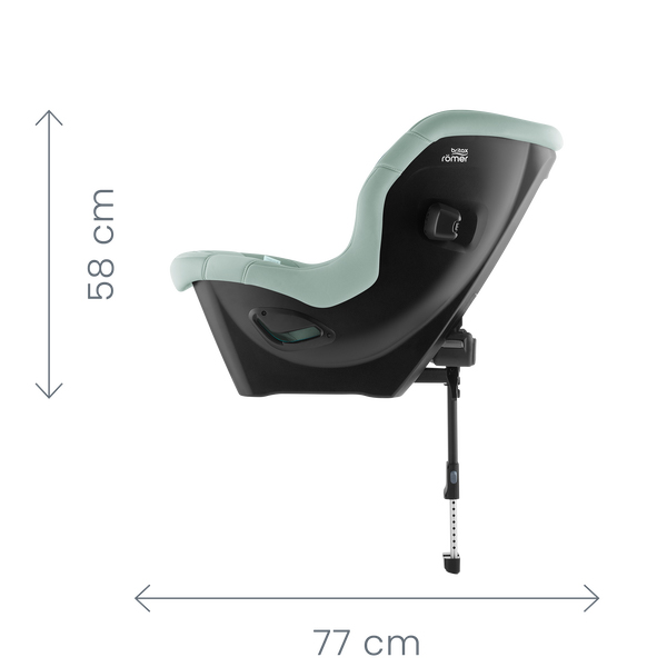 Размеры автокресла Britax Romer MAX-SAFE PRO, вид сбоку: высота 58 см, длина 77 см