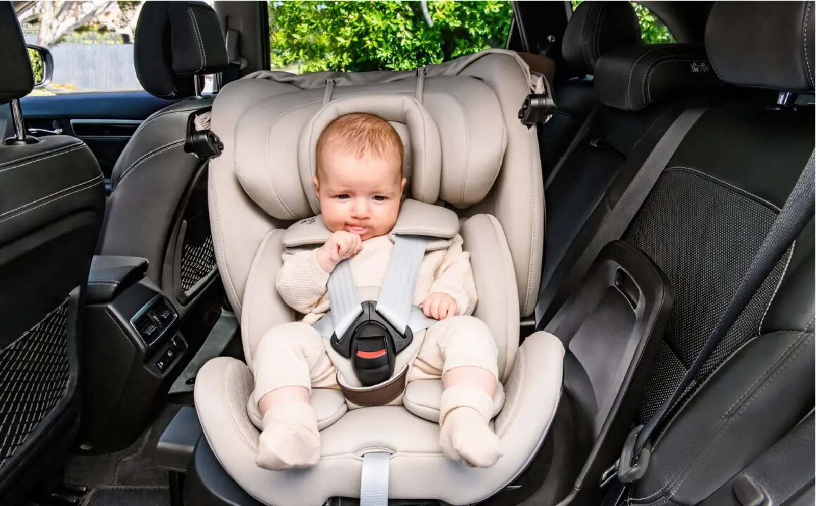 Britax Romer Swivel-Grow Max Air - поворотне дитяче автокрісло з активною вентиляцією (0 - 7 років / 40 - 125 см / 0-25 кг ), кріплення ISOFIX • Soft Taupe