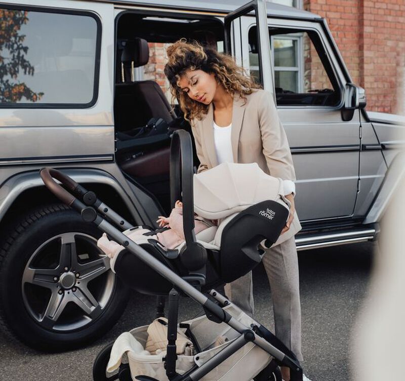 Солнцезащитный капюшон Britax Romer Baby-Safe Pro