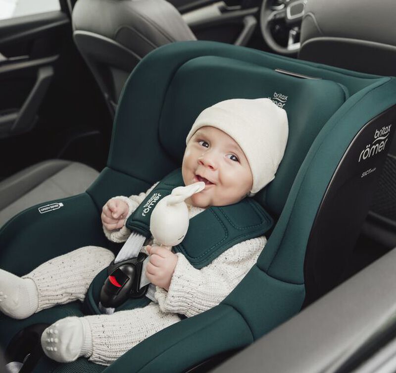 Britax Romer Dualfix PRO M поворотне дитяче автокрісло від 3 місяців