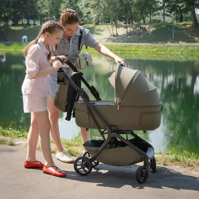 Аксессуары в комплекте, Carrello Magia 2.0 CRL-6655 - легкая детская коляска 2в1 Каррелло Магия, компактная коляска для путешествий, люлька складывается вместе с рамой, размер ручной клади • Cocoa Beige