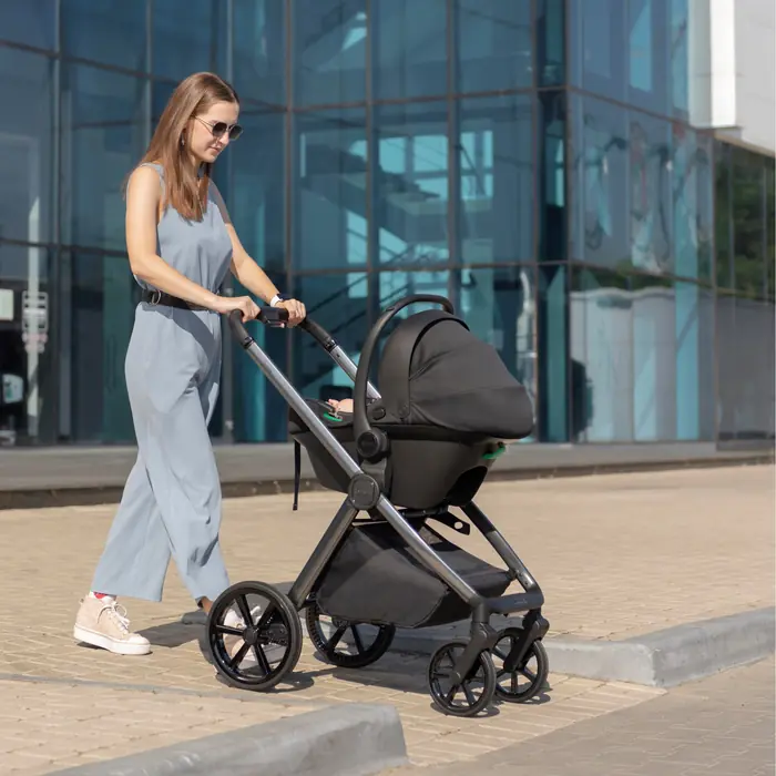 Система для путешествий (Travel System), Carrello Nova CRL-16101/3 - автокресло для новорожденного i-Size с поворотной базой ISOFIX, автолюлька (0 - 15 месяцев / 40 - 87 см) • Black Line