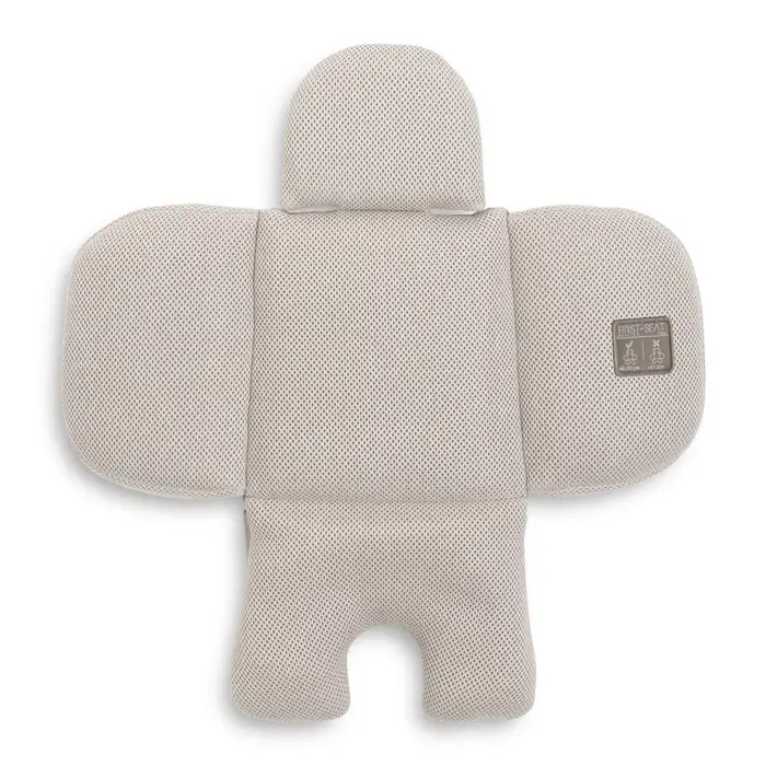 Вкладиш автокрісла Chicco First-Seat Recline i-Size з бамбукового волокна