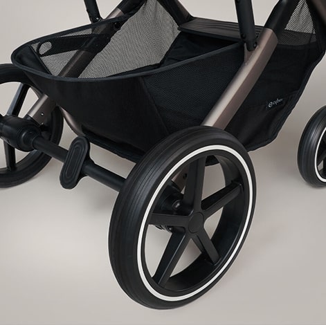 Прогулянковий візок з великими колесами Cybex Balios S Lux