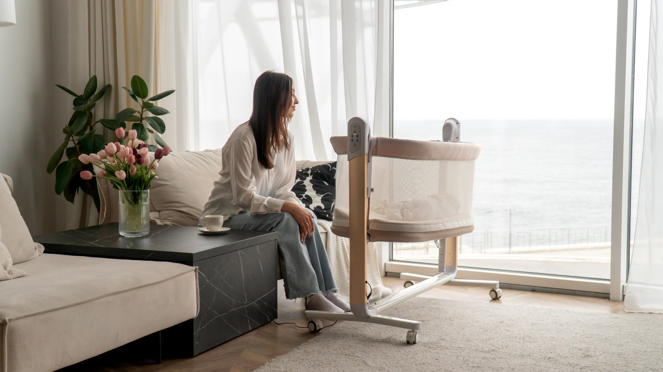 Эль Камино Ноа приставная кроватка с укачиванием, манеж с окошком 