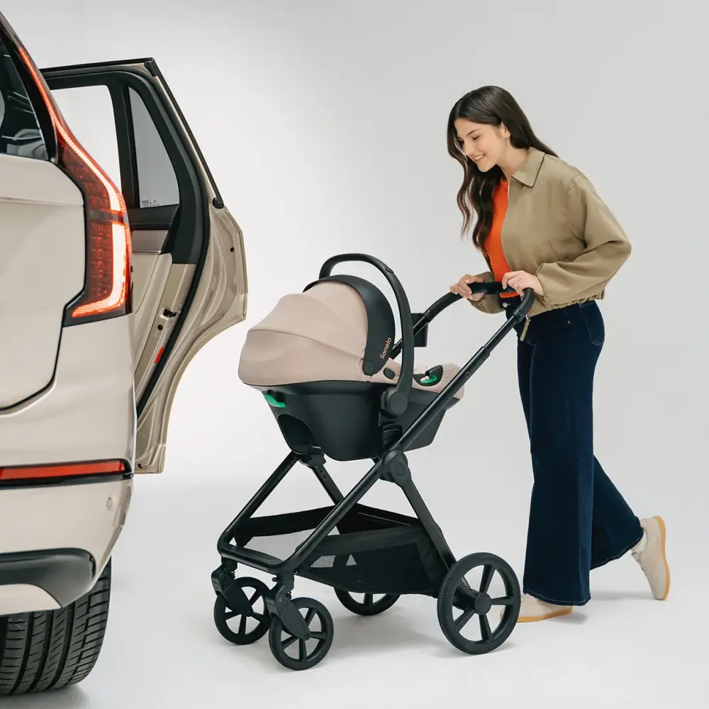 Легкое автокресло для автомобиля и коляски, Lionelo Astrid i-Size Set Plus - автокресло для новорожденных с базой ISOFIX (40-87 см/ 0-24 мес) • Beige Cream