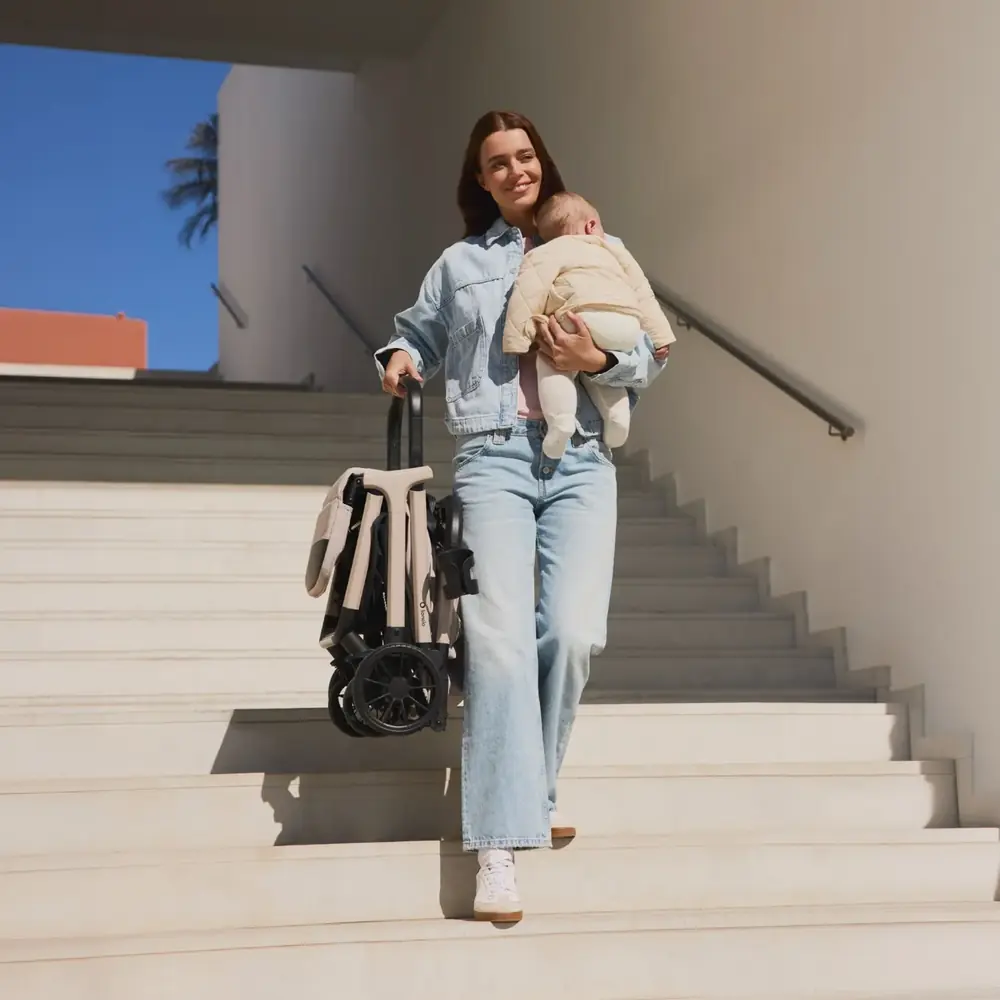 Складання одним рухом, Lionelo Cloe Plus - прогулянкова коляска з автоматичним складанням, компактний візок • Beige Sand